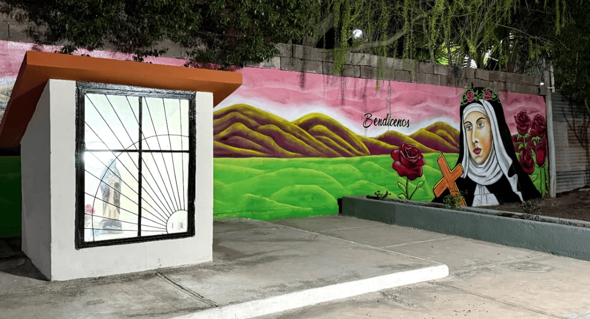 9 de Julio avanza en espacios públicos: renovación total de luminarias y pintura en Villa Las Rosas.