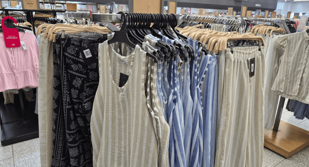Especial Día de la Madre en Balbi: remeras desde $14.990 y jeans de dama desde $34.990 Especial Día de la Madre en Balbi: remeras desde $14.990 y jeans de dama desde $34.990
