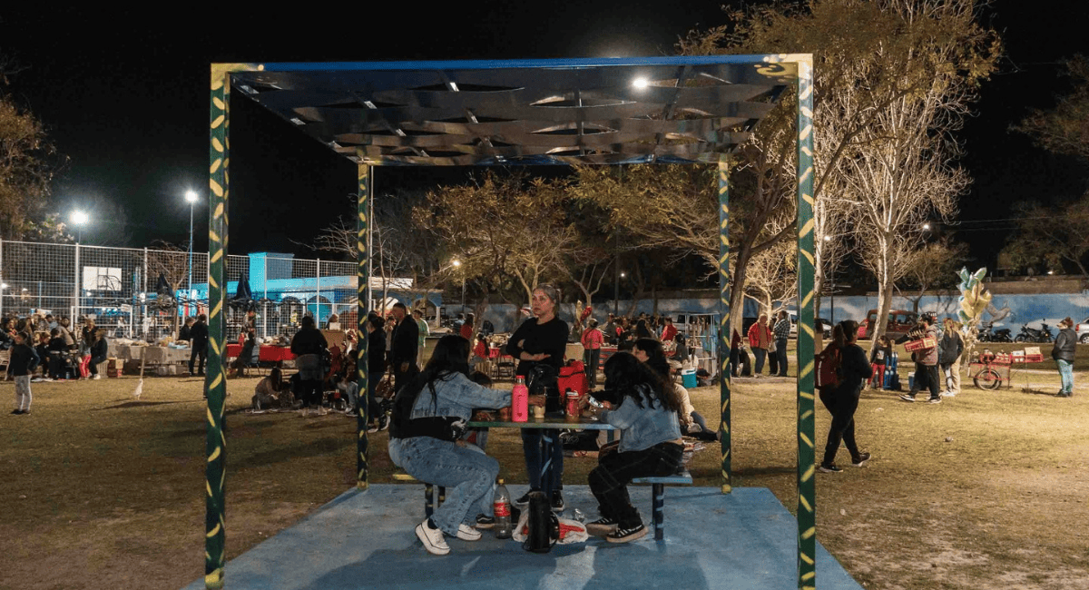 ¡Un gigante en San Juan! El Parque Papa Francisco estrenó un juego único en Argentina para 60 chicos
