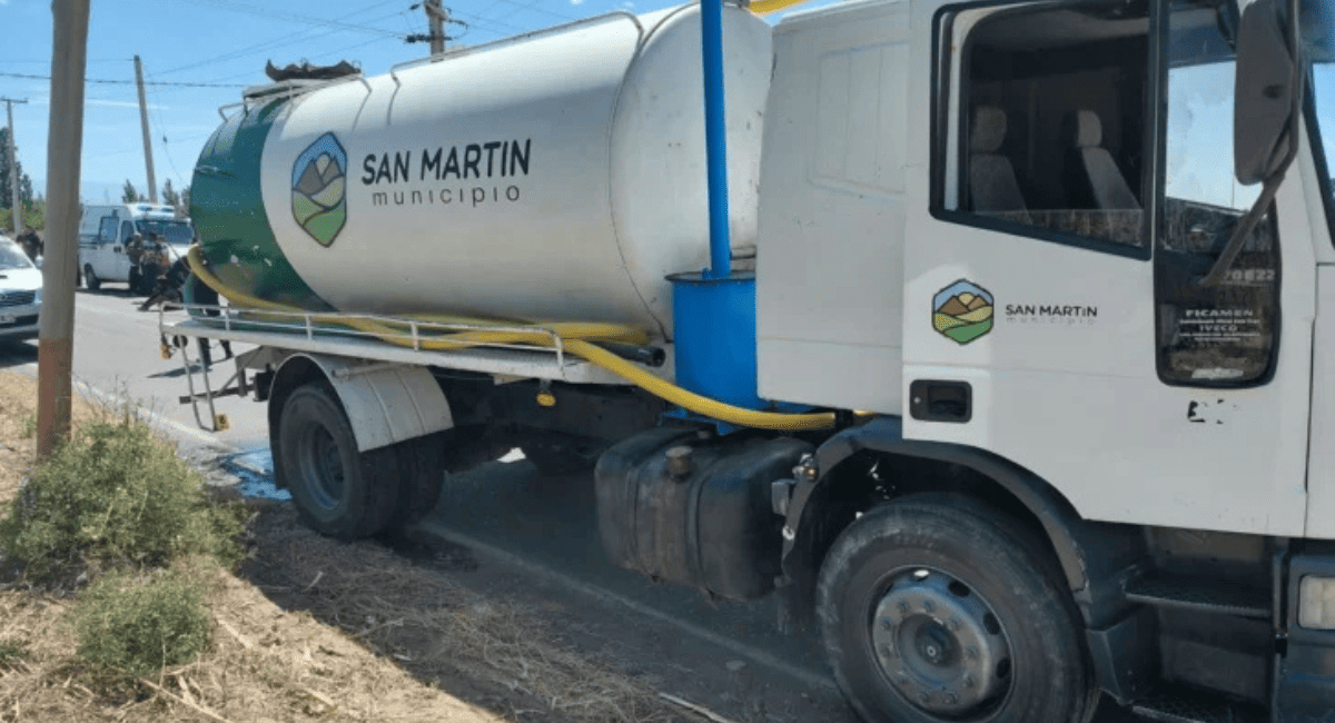 Tragedia en San Martín: un adolescente de 13 años murió tras ser embestido por un camión municipal Tragedia en San Martín: un adolescente de 13 años murió tras ser embestido por un camión municipal