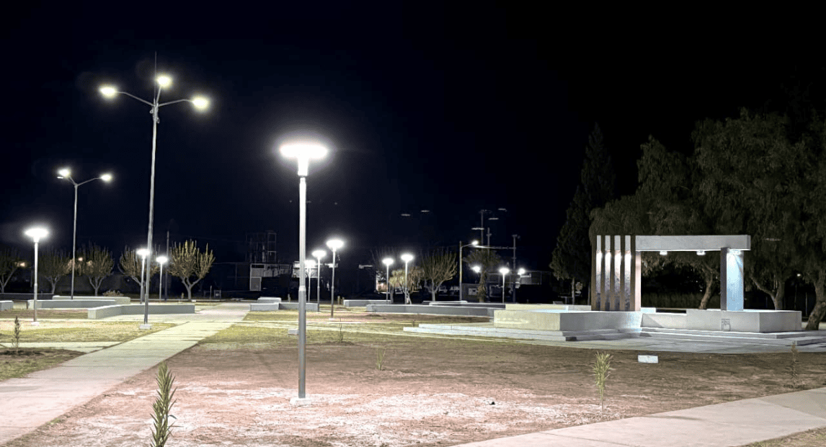 Obras en 9 de Julio: renovaron la iluminación en Villa Las Rosas y remodelaron su plaza Obras en 9 de Julio: renovaron la iluminación en Villa Las Rosas y remodelaron su plaza