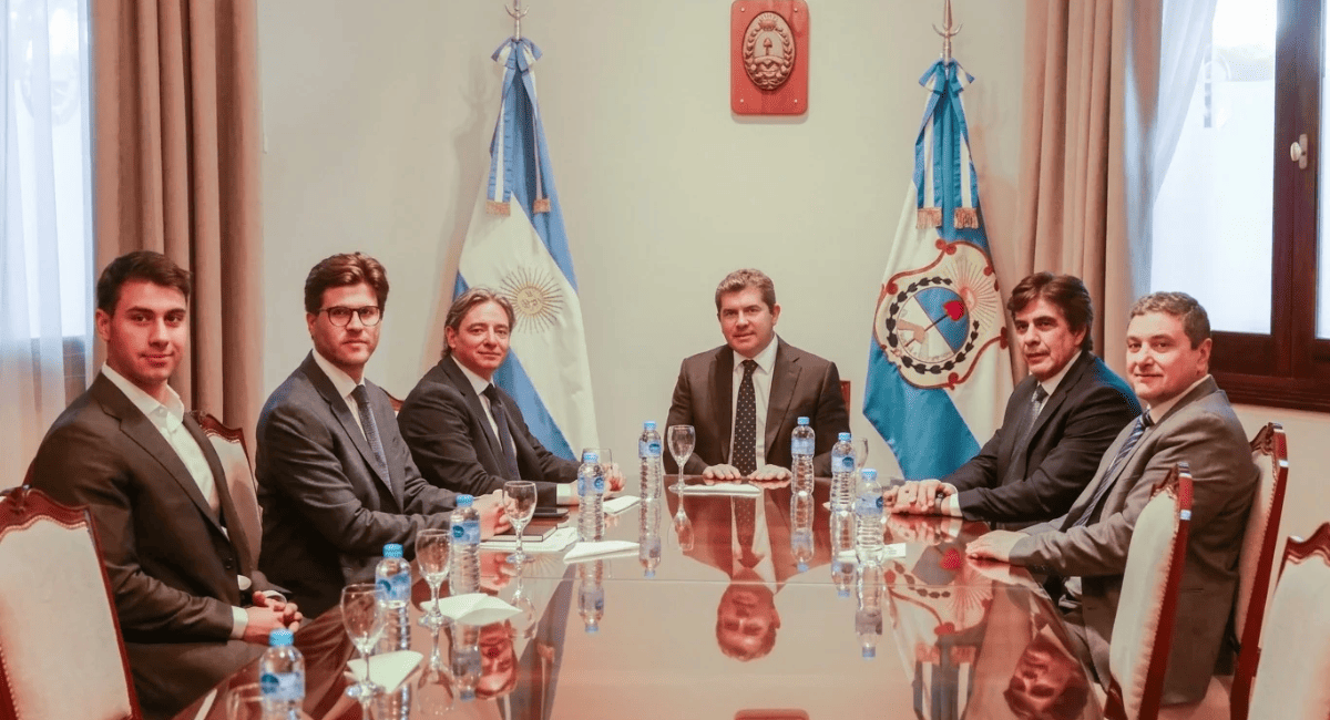 Orrego recibió al vicepresidente de la CAF para avanzar en la ejecución de los tramos I y III de la Ruta Nacional 40 Sur