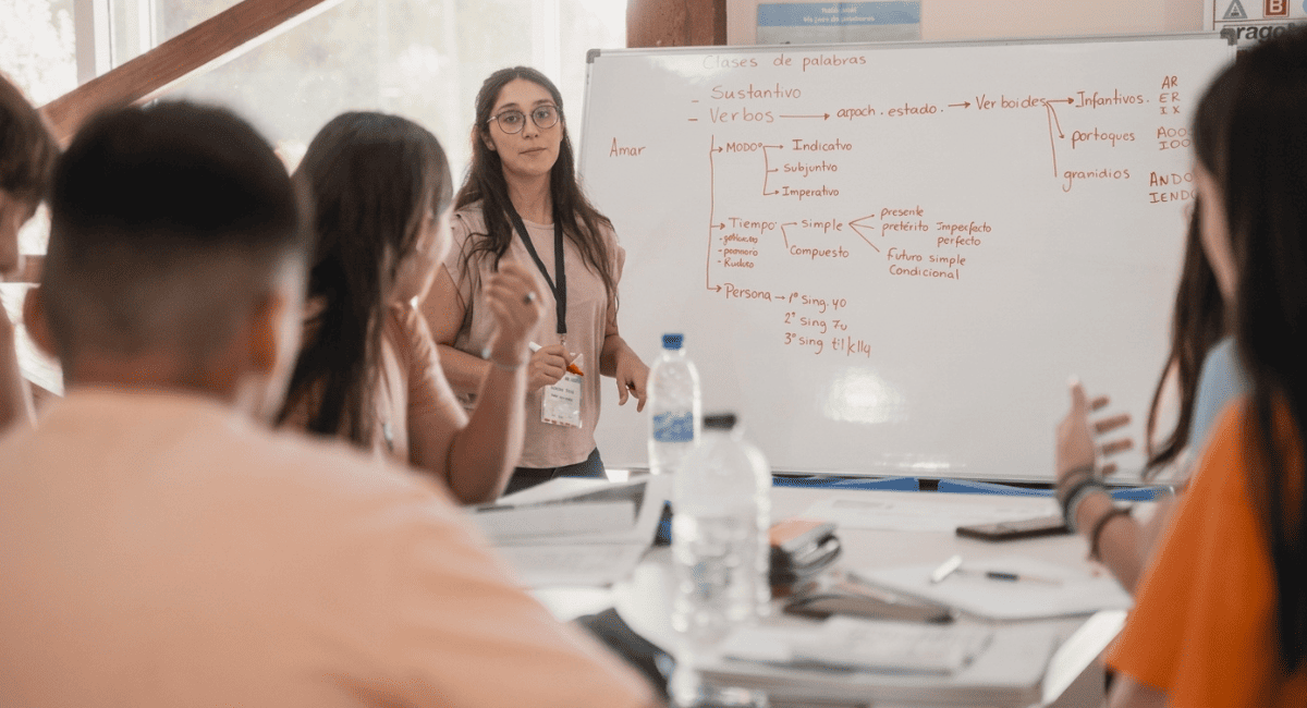 Apoyo escolar en San Juan: habilitan inscripciones para estudiantes secundarios de hasta 18 años