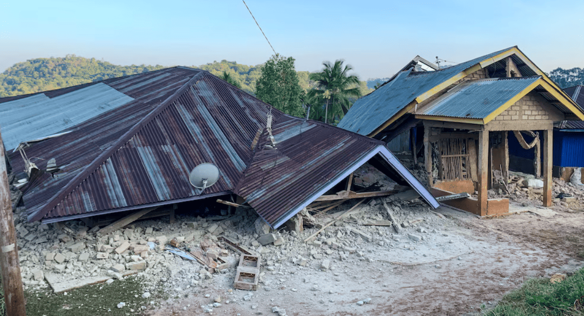 Tragedia en Indonesia: un terremoto de 7,7 dejó al menos 47 muertos en la isla de Flores