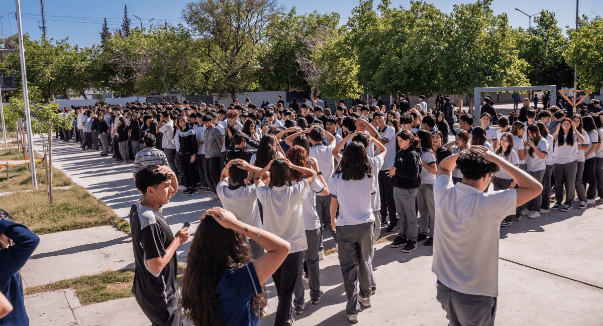 1.380 escuelas y 243.000 alumnos participarán del simulacro sísmico masivo en San Juan 1.380 escuelas y 243.000 alumnos participarán del simulacro sísmico masivo en San Juan