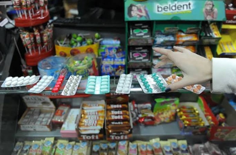 El Ministerio de Salud recuerda que los medicamentos solo deben adquirirse en farmacias habilitadas