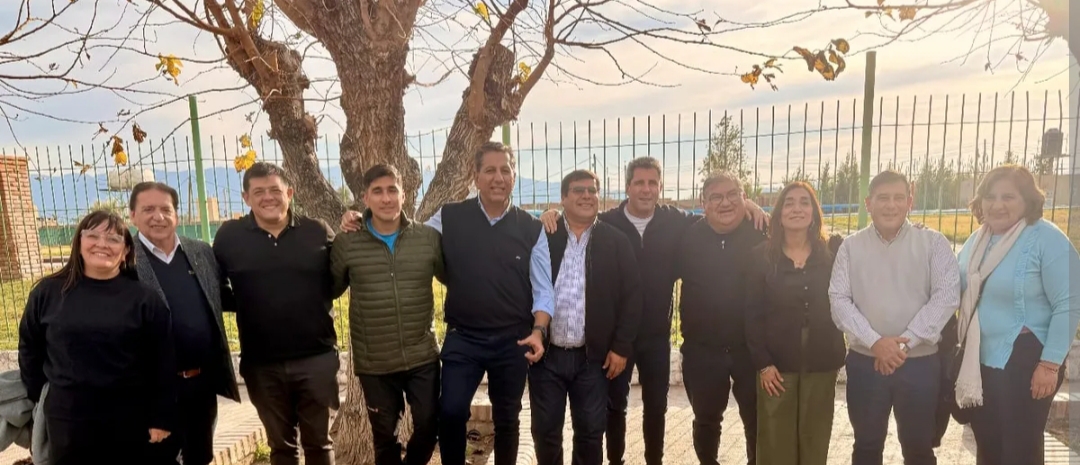 A través de un comunicado, Intendentes, Concejales y Diputados Justicialistas de San Juan se expresaron ante el tratamiento del proyecto de ley enviado por gobierno para tomar créditos