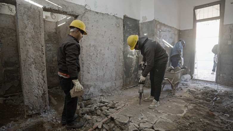 Durante el receso invernal, avanzan los trabajos de mantenimiento en 160 escuelas