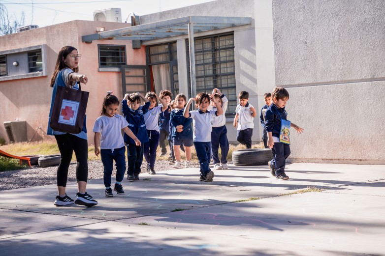 La prevención sísmica en las escuelas de San Juan  suma ahora a las familias