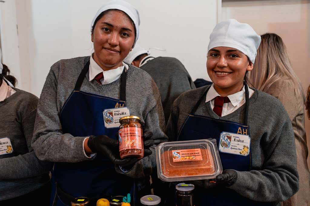 El Instituto Superior Técnico Profesional en Enología e Industrias Frutihortícolas y la escuela técnica de capacitación laboral Infantería Argentina obtuvieron el primer puesto en el IX Concurso Provincial del Dulce de Membrillo Rubio.