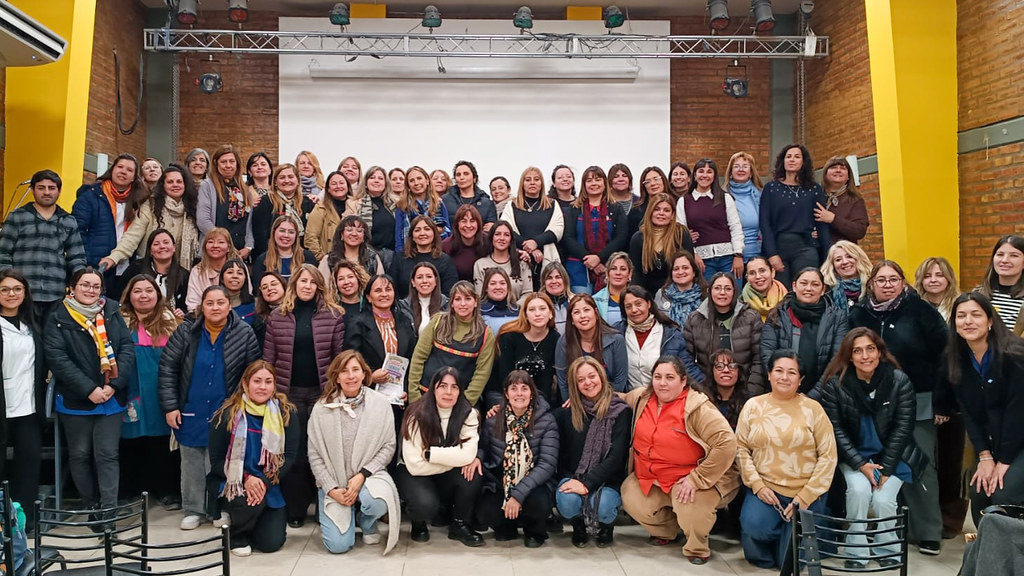 Docentes se capacitaron para fortalecer la prevención del chagas y el dengue en las escuelas