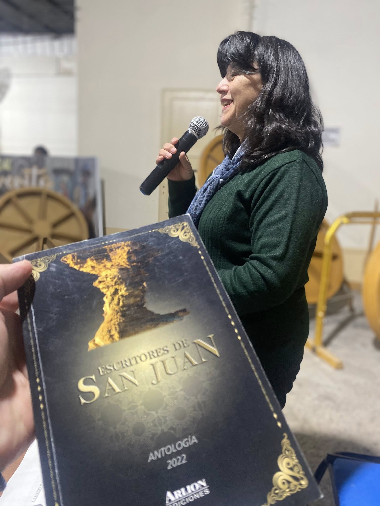 En una nueva jornada de Café Literario 2026,el departamento de 25 de Mayo vivio una jornada maravillosa llena de emociones, palabras y mucho talento junto a escritores que  deleitaron con sus escritos, reflexiones y vivencias.