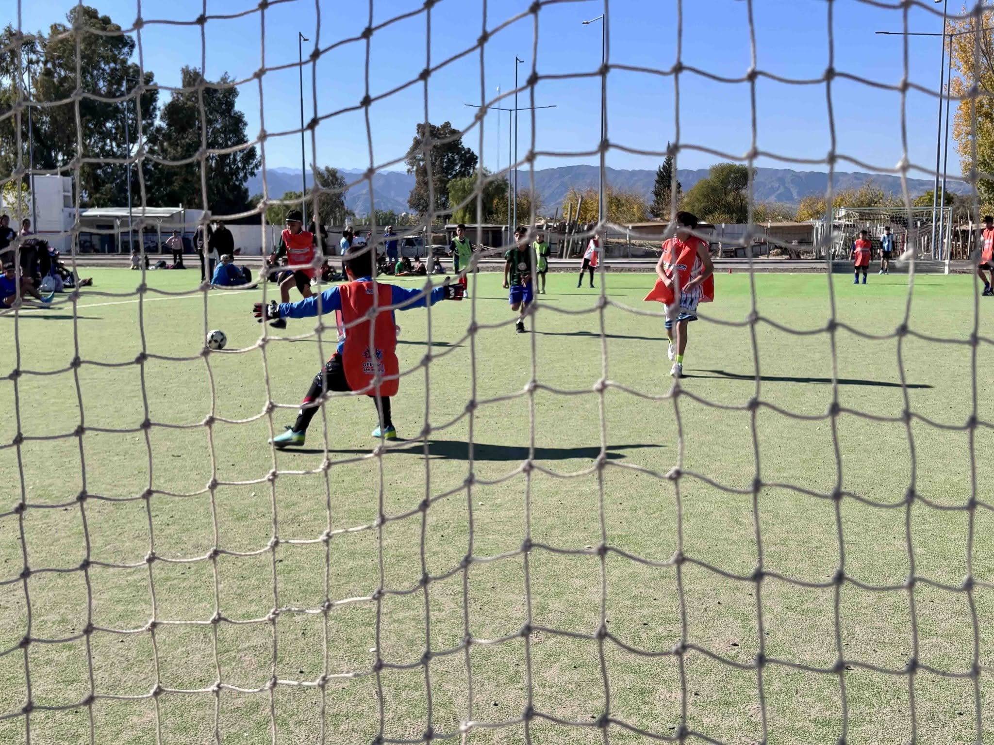 La Municipalidad de San Martín, a través del Área de Deportes, invita a vecinos y vecinas a participar de la gran final de la 4.ª edición de la Copa Integrar 2026, un evento que celebra el deporte como herramienta de integración, formación y encuentro comunitario.