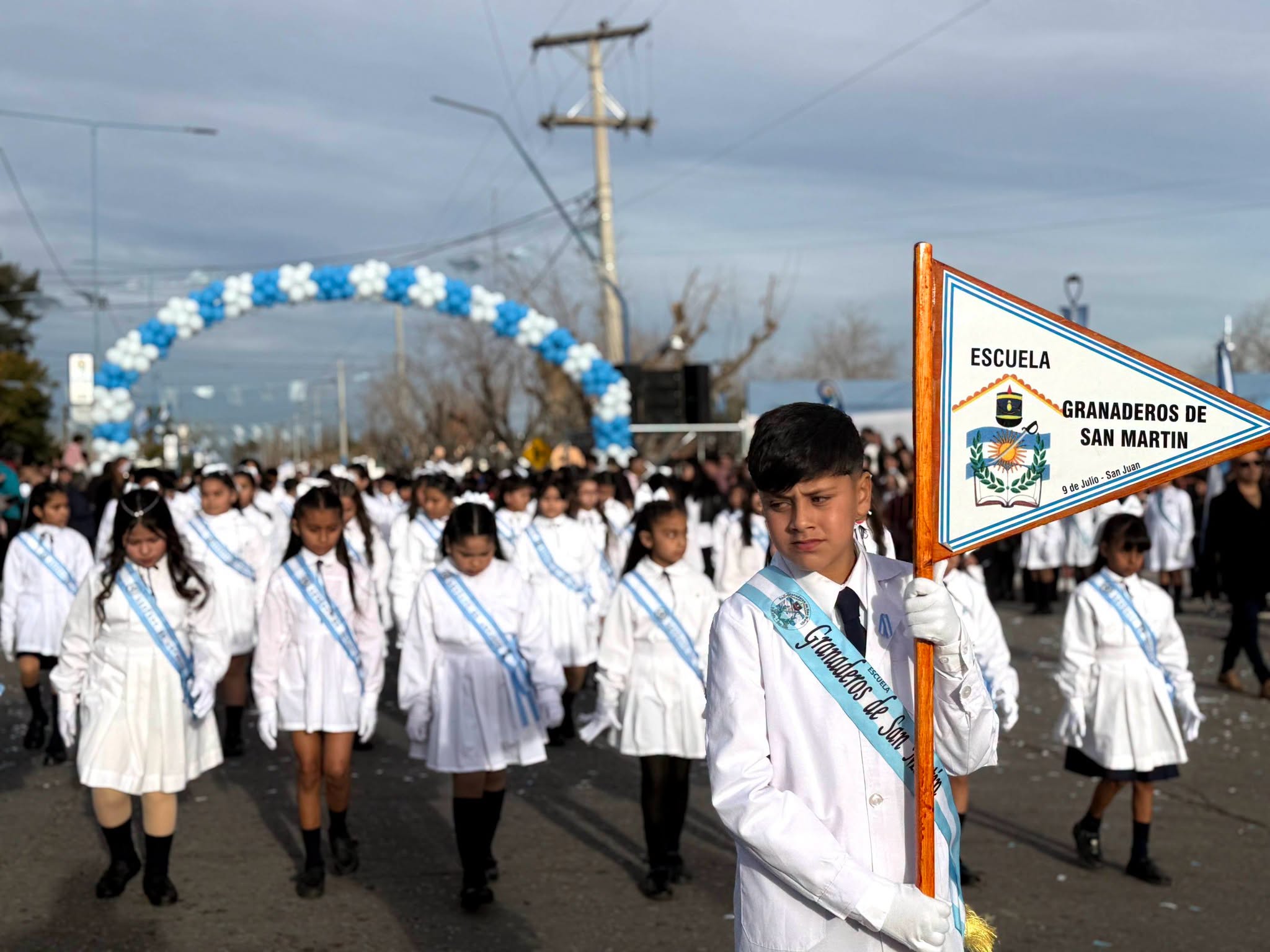 9 de Julio celebra la Independencia Argentina con una gran Noche de Gala y el tradicional Desfile Cívico Militar, que culminará con Los Parhelios y El Rey Pelusa