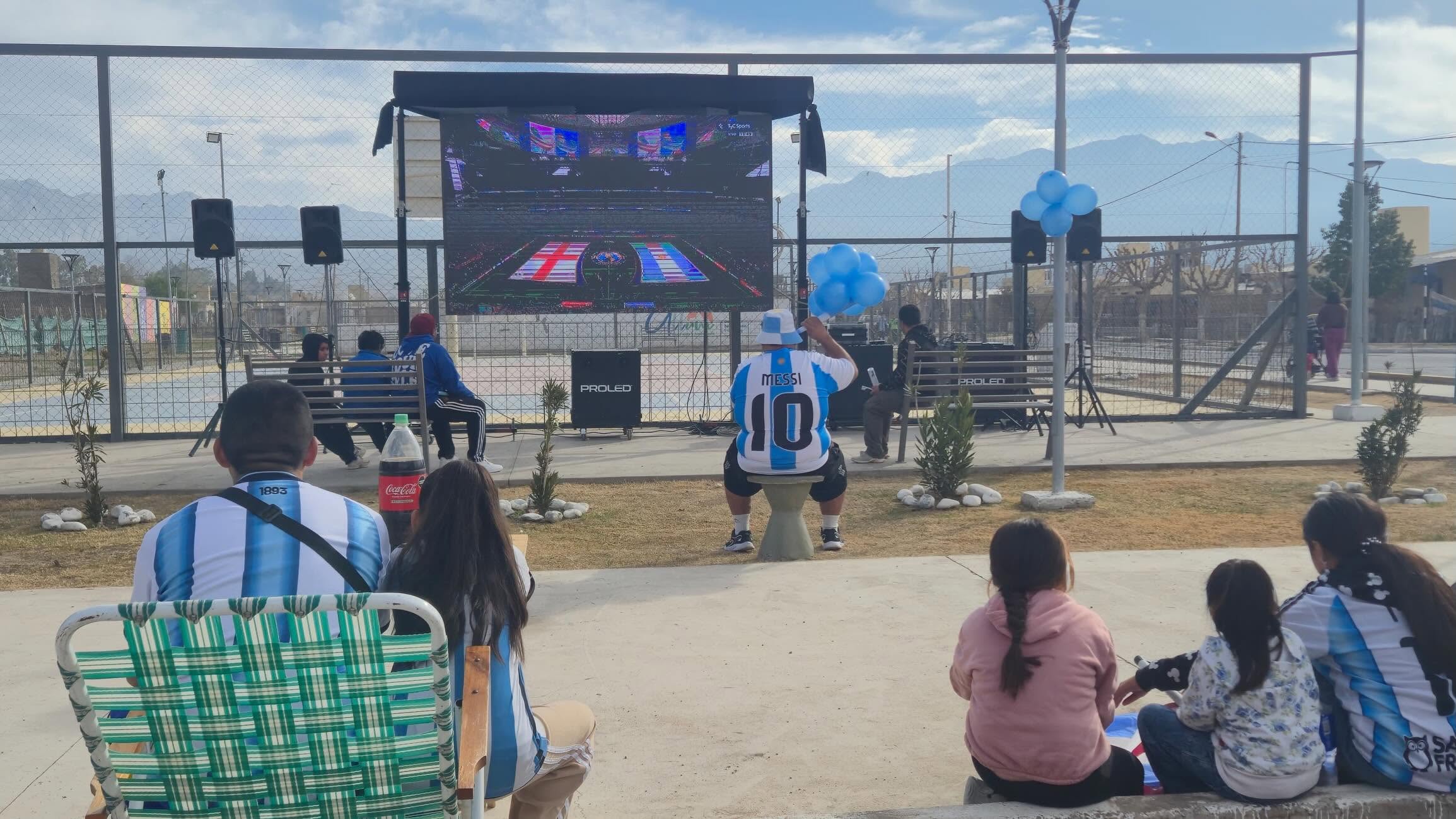 Este fin de semana y para seguir cábalas, Ullum te invita a ver la final del Mundial 2026 en pantalla gigante