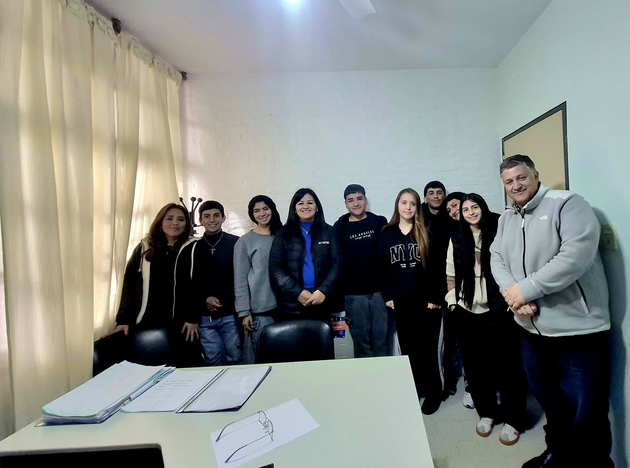 El intendente, Rodolfo Jalife, junto a la referente del Area Culto,  Emilce Moran, recibió al grupo misionero «Misioneros del Camino»