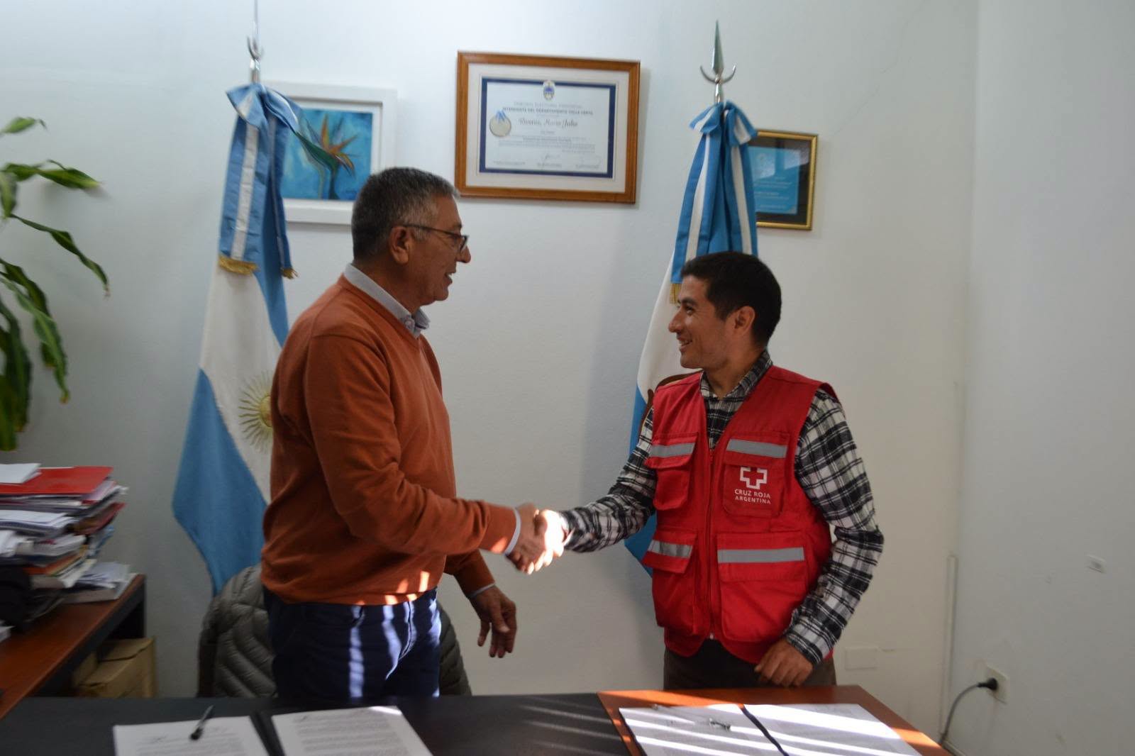 La Municipalidad de Valle Fértil y la Cruz Roja Argentina Filial San Juan, firmaron un convenio de colaboración y cooperación mutua