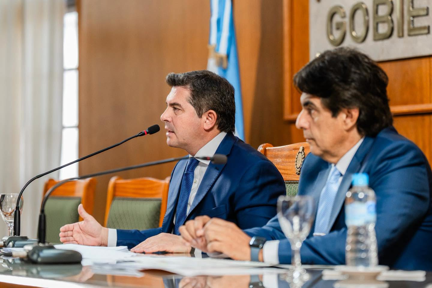 El gobernador de San Juan,Marcelo Orrego,junto al ministro de Economía, Finanzas y Hacienda, Roberto Gutiérrez, presentó el balance de la misión internacional para ampliar alternativas de financiamiento para obras estratégicas