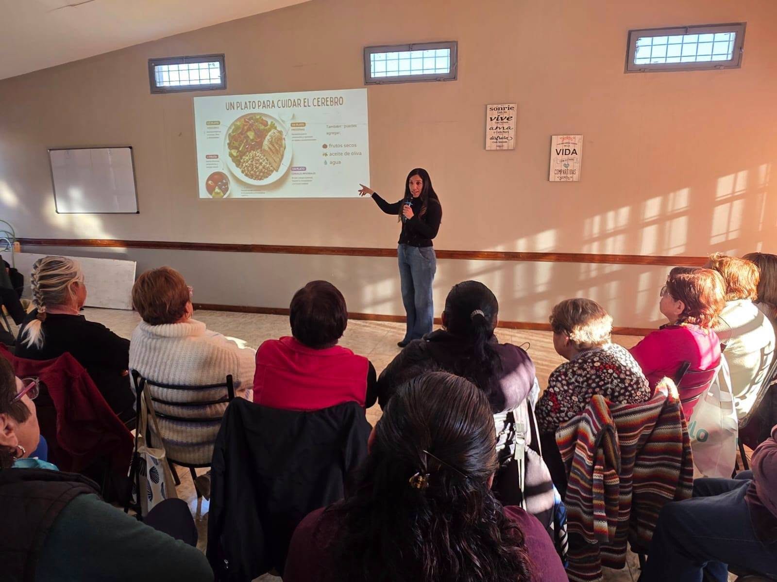 El municipio de 9 de Julio realizo una importante jornada junto   a los adultos mayores de Alto de Sierra y Las Chacritas