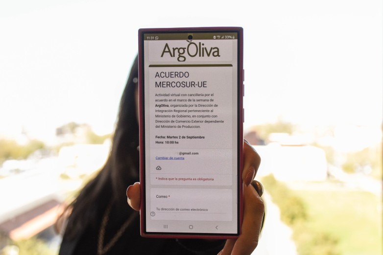 Gobierno y Producción organizan un conversatorio virtual con Cancillería en el marco de ArgOliva