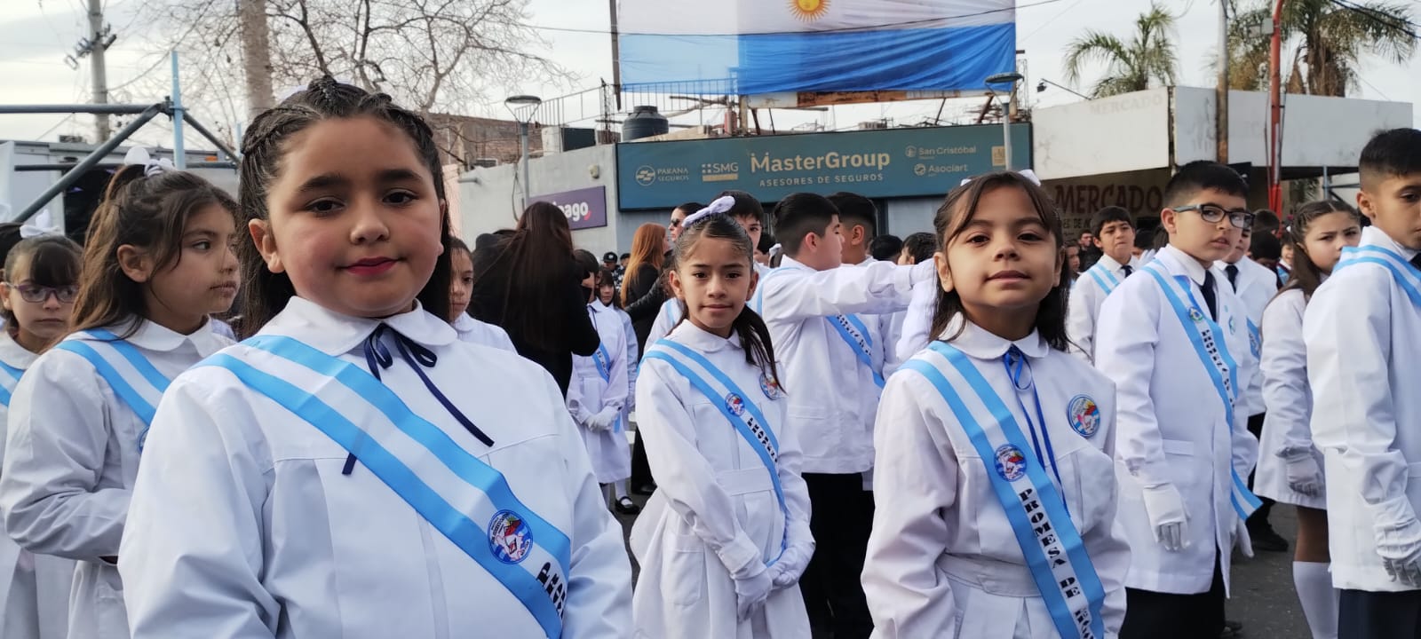 Más de 25.000 personas vibraron en Chimbas con una histórica Promesa de Lealtad a la Bandera