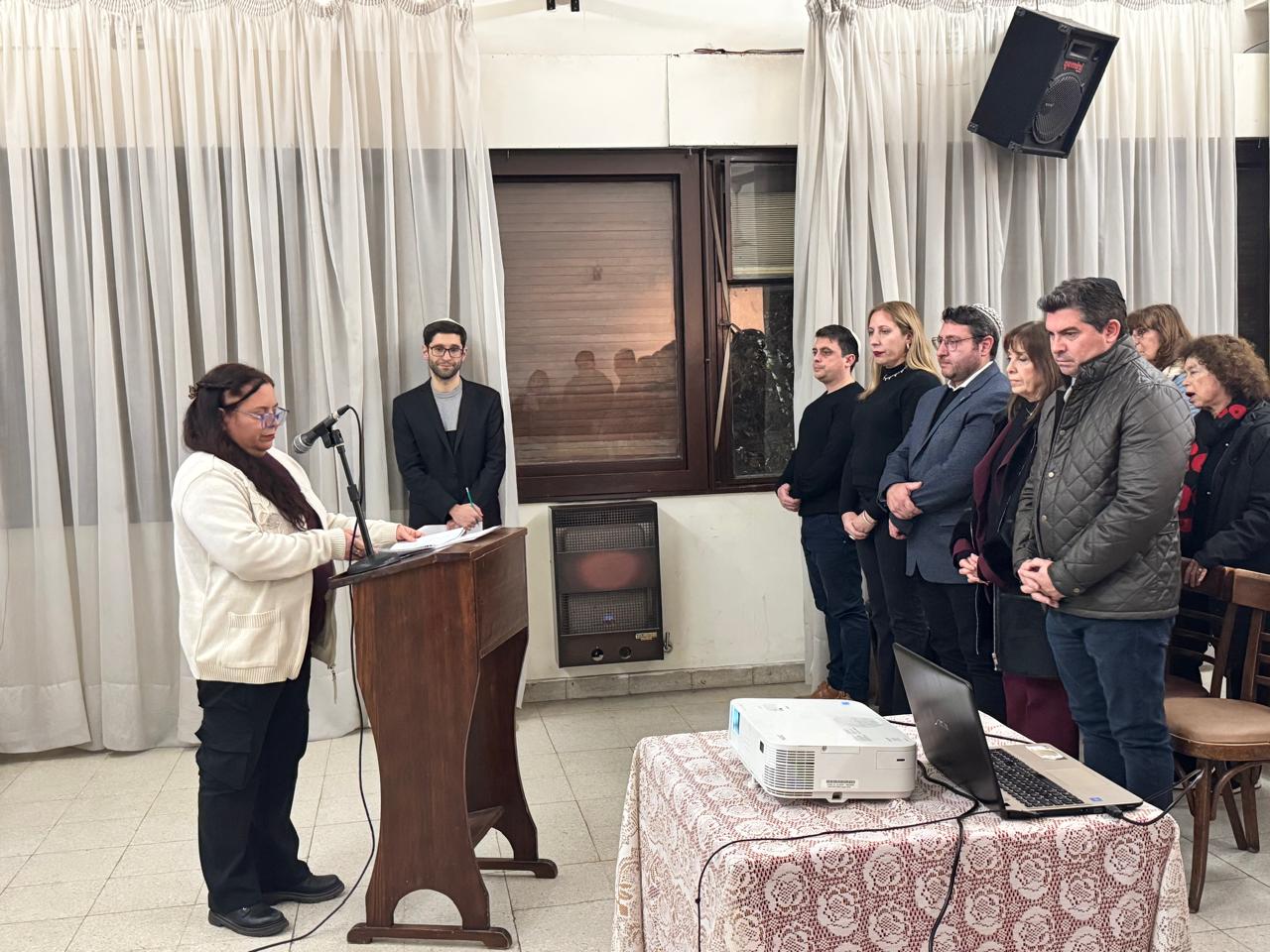 La intendente Susana Laciar,acompañada por el gobernador de San Juan,Marcelo Orrego, participó del acto conmemorativo a 32 años del atentado a la AMIA y ratificó el compromiso del municipio con la convivencia, el diálogo y el rechazo a toda forma de odio