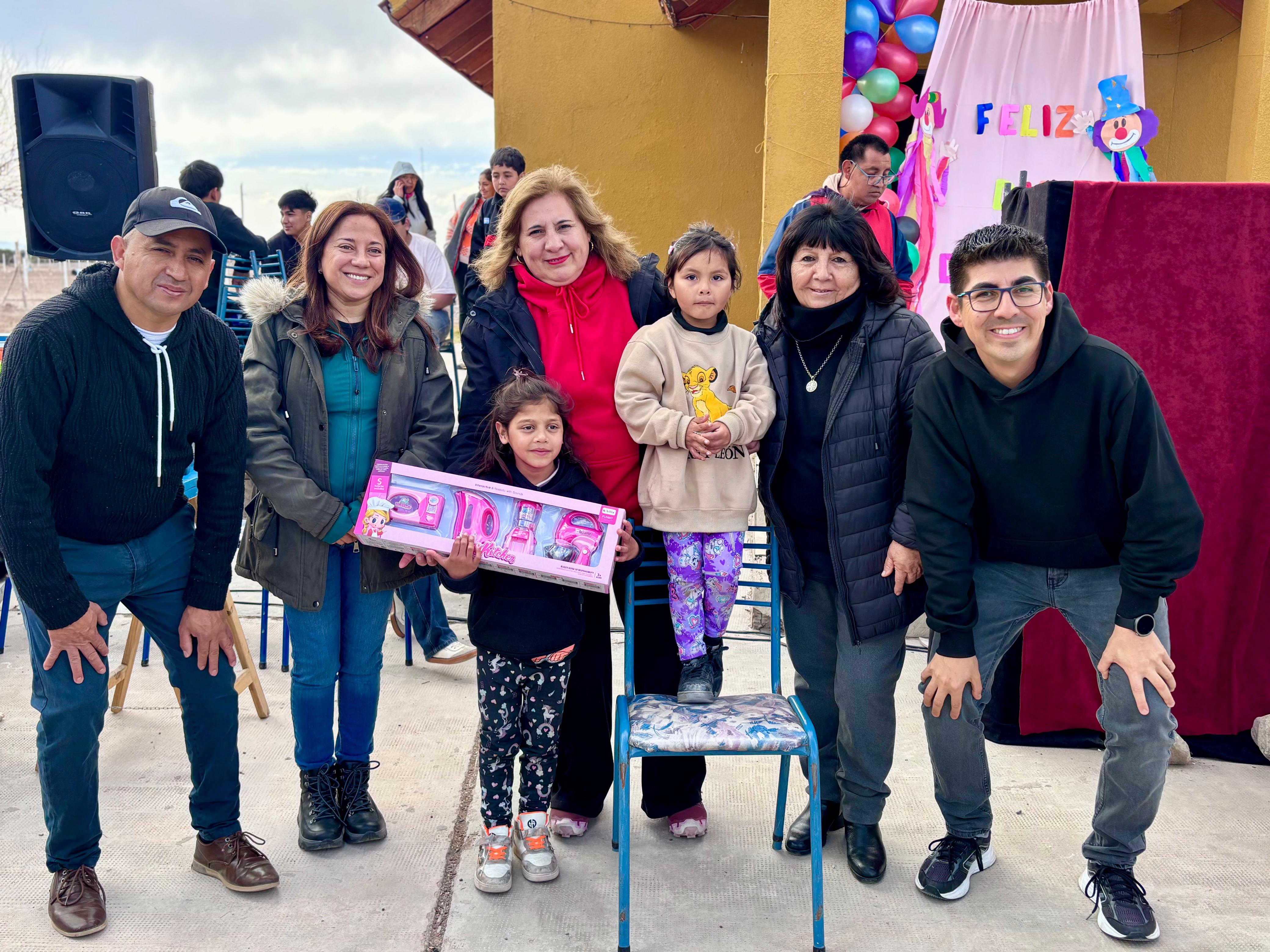 San Martín celebró el Día del Niño con una segunda jornada llena de alegría llegando a distintos espacios del departamento, donde niños y familias disfrutaron de juegos, música, sorpresas y regalos en una jornada pensada para compartir en comunidad.