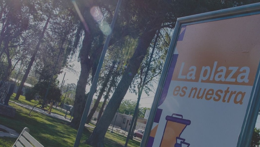 La Ciudad de San Juan continúa con el mantenimiento de plazas y espacios verdes en el sector sur esta primer semana de Agosto.