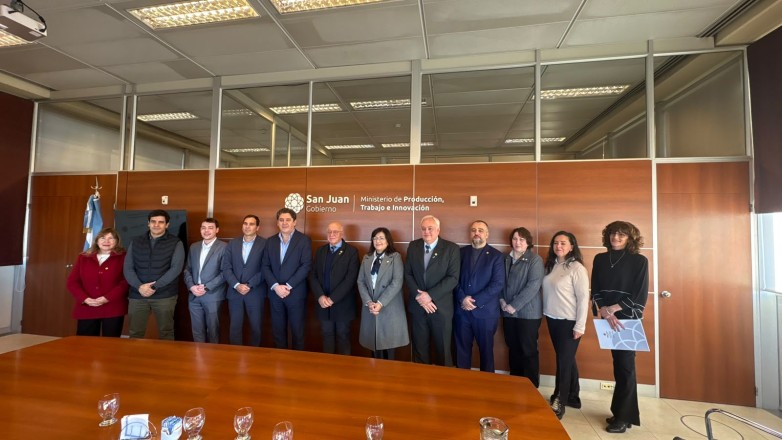 Abren las inscripciones para la Tecnicatura Universitaria en Gestión de Distritos de Riego, trabajo articulado entre el Ministerio de Producción, Trabajo e Innovación y la Facultad de Ingeniería de la UNSJ.