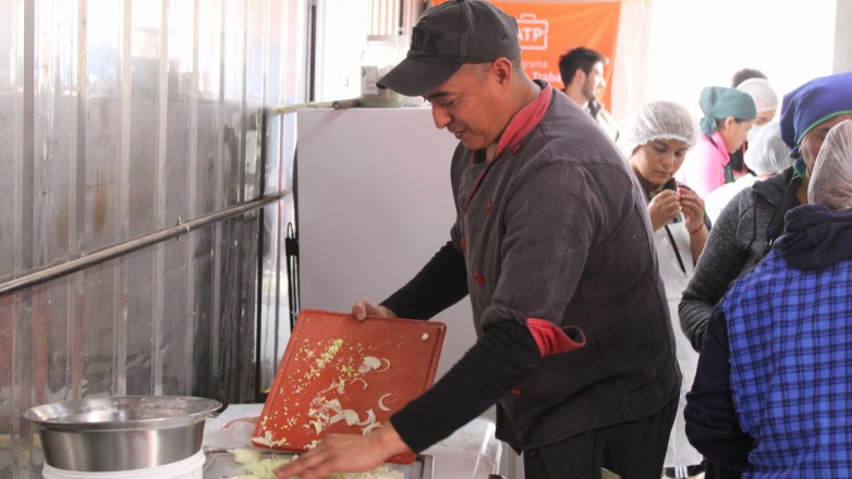 En el marco del programa provincial Aprender, Trabajar y Producir, se llevó a cabo la jornada de cierre de dos importantes capacitaciones en la localidad de San Expedito, Caucete.