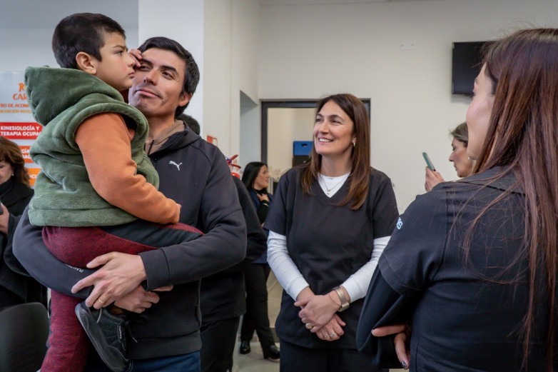 El nuevo Centro de Rehabilitación Pediátrica de Iglesia ya está en marcha y acerca terapias a las familias