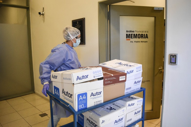 El Ministerio de Gobierno recordó cómo realizar consultas en el Archivo de la Memoria «Arquitecta Virginia Rodríguez», un espacio destinado a preservar documentos y garantizar el acceso a la información histórica.