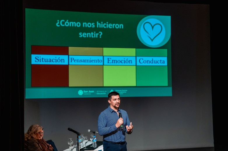 53 escuelas avanzan en formación de habilidades socioemocionales en la provincia