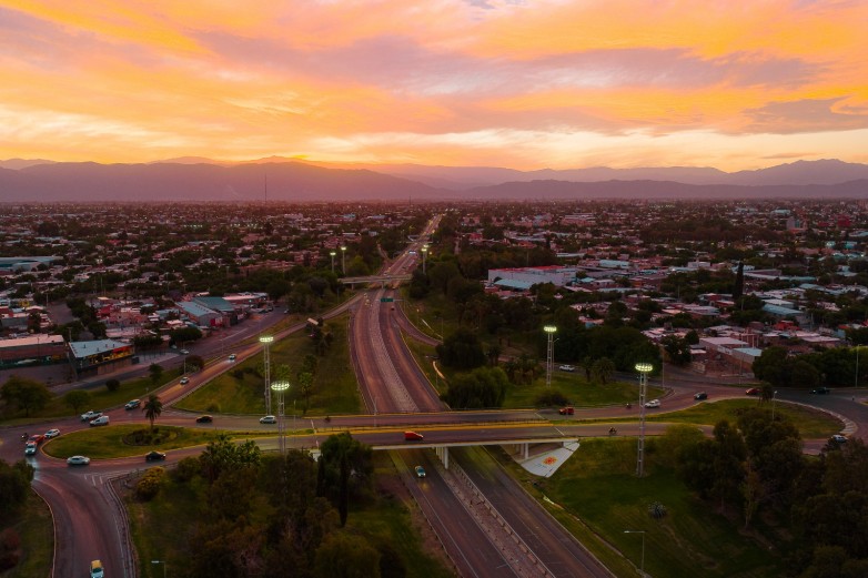 El Ministerio de Infraestructura, Agua y Energía, a través de la Dirección Provincial de Vialidad, iniciará la primera etapa de la repavimentación de la avenida Circunvalación desde este lunes 10 de Agosto.