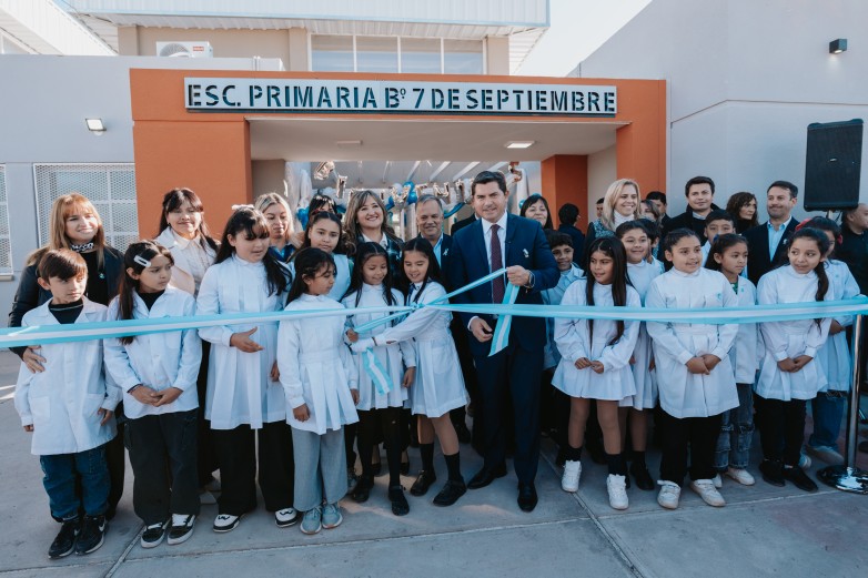 El sueño de Sarmiento sigue construyéndose con nuevas escuelas y caminos en San Juan