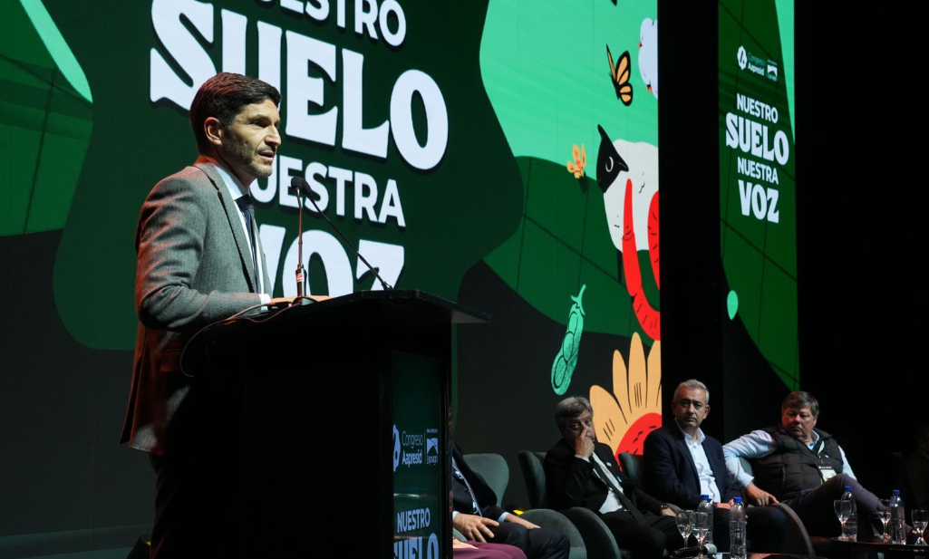 Impulso al agro: Pullaro inauguró el Congreso Aapresid en Rosario y defendió el modelo productivo santafesino