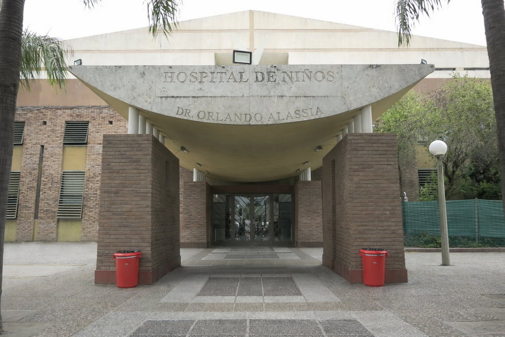 Investigan por abandono de persona a los padres de un bebé internado tras sufrir una broncoaspiración