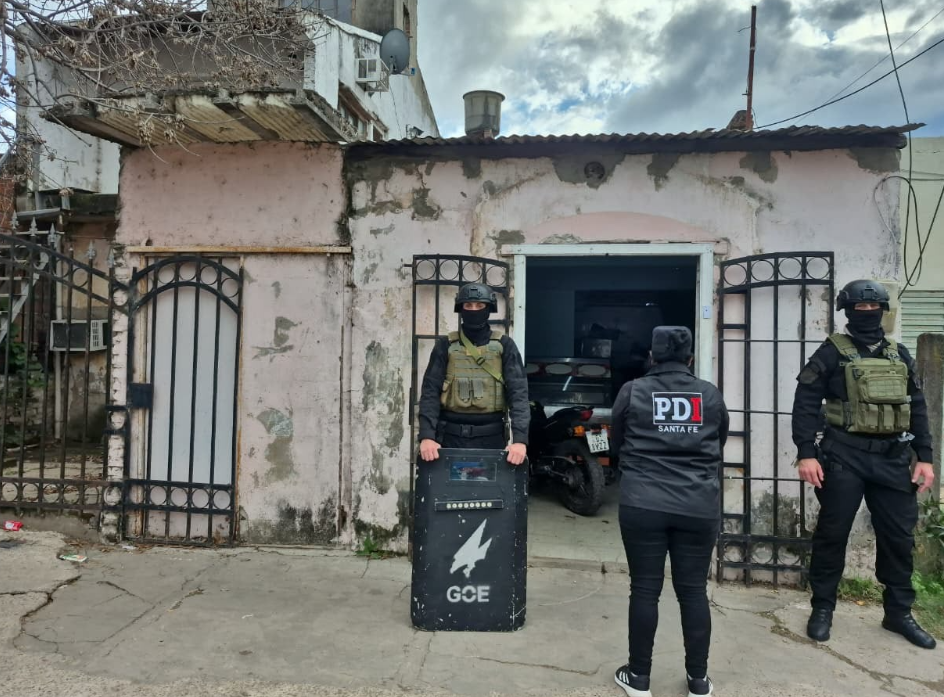 Desbaratan red de narcomenudeo en barrio San Lorenzo: cuatro detenidos y más de 300 dosis de cocaína secuestradas