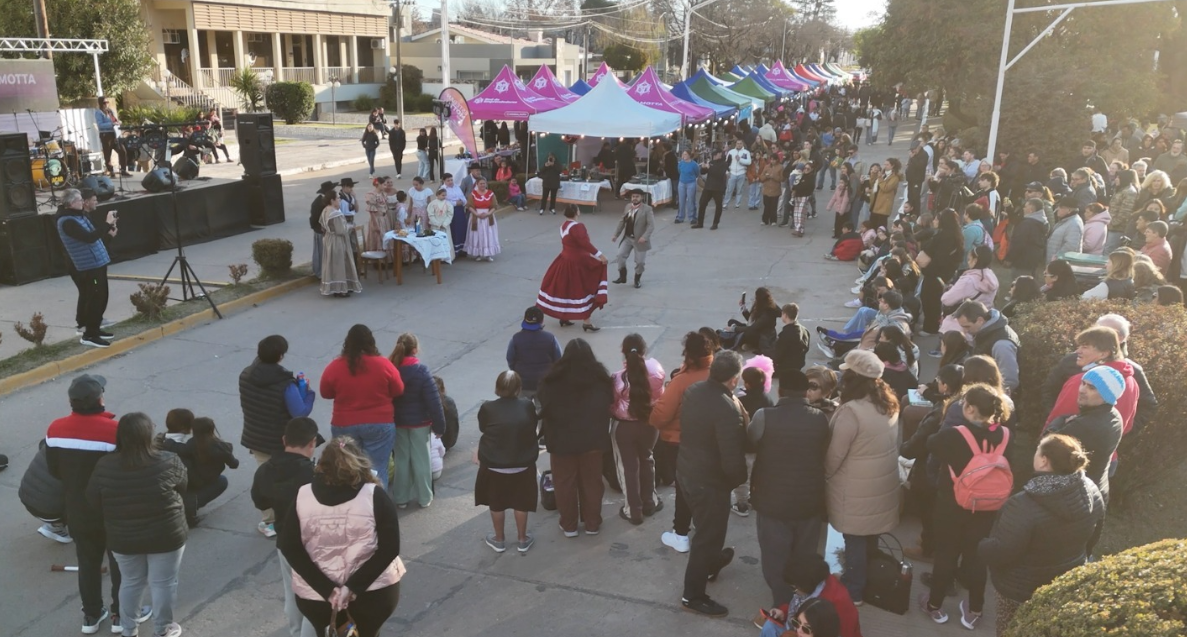 Impulso al desarrollo regional: el «Emprende San Martín» de Esteban Motta convocó a una multitud en El Trébol