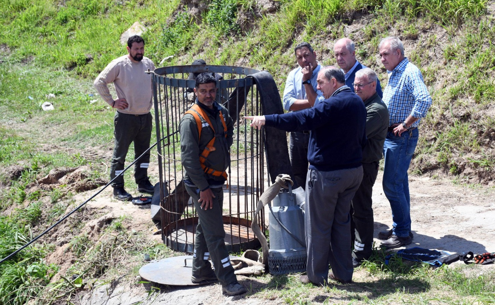 Poletti supervisó el plan de contingencia hídrica en Colastiné Norte ante la crecida del río