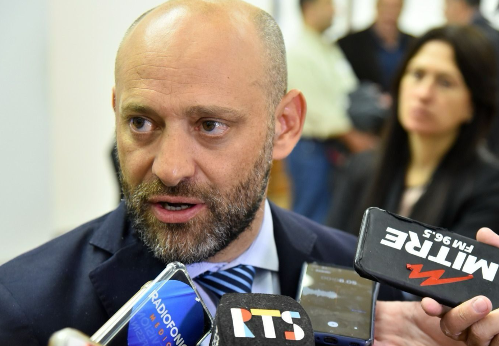 Impulso a la producción santafesina: la línea bursátil provincial ya inyectó más de .000 millones en pymes y comercios