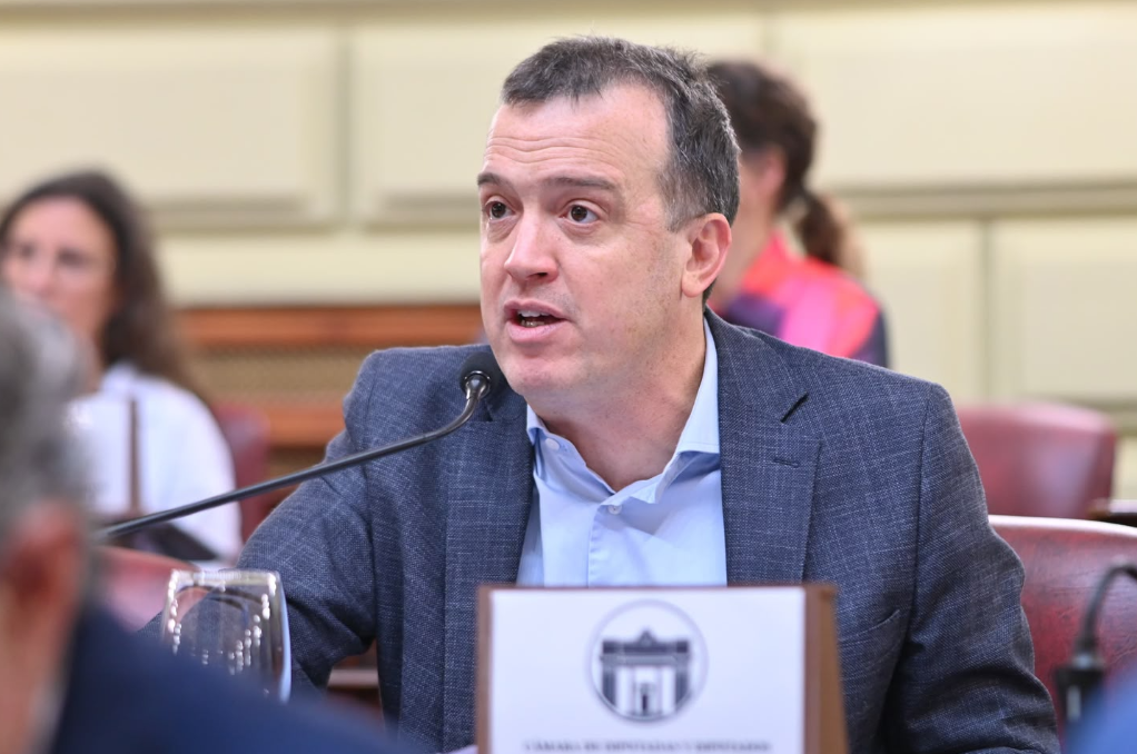 Blanco presentó un proyecto de emergencia para el sector editorial y librero