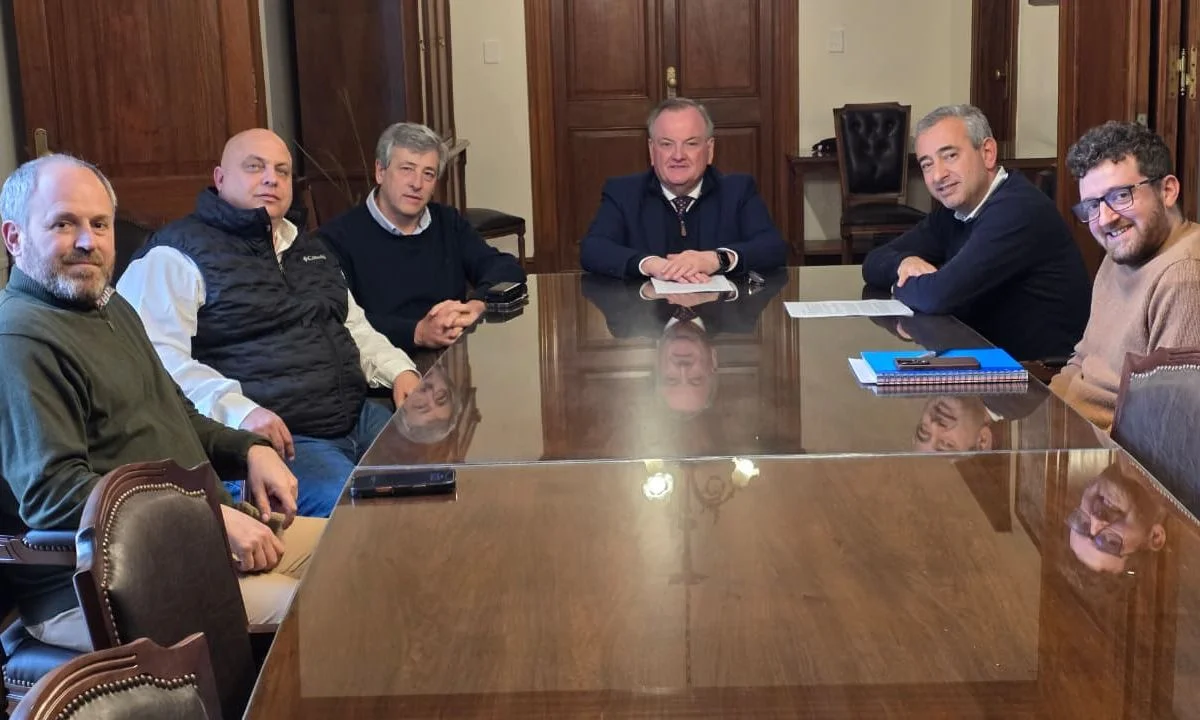 Cumbre en el Senado: Michlig y Javkin articulan el impacto local de la nueva Constitución