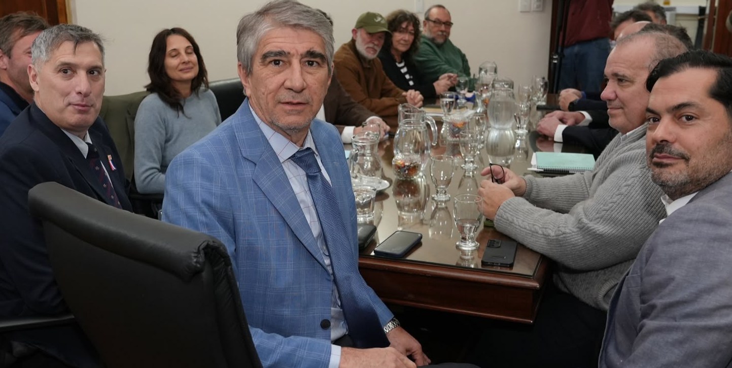 Provincia y gremios de la administración central acordaron pasar a cuarto intermedio para avanzar en el diálogo de la política salarial.