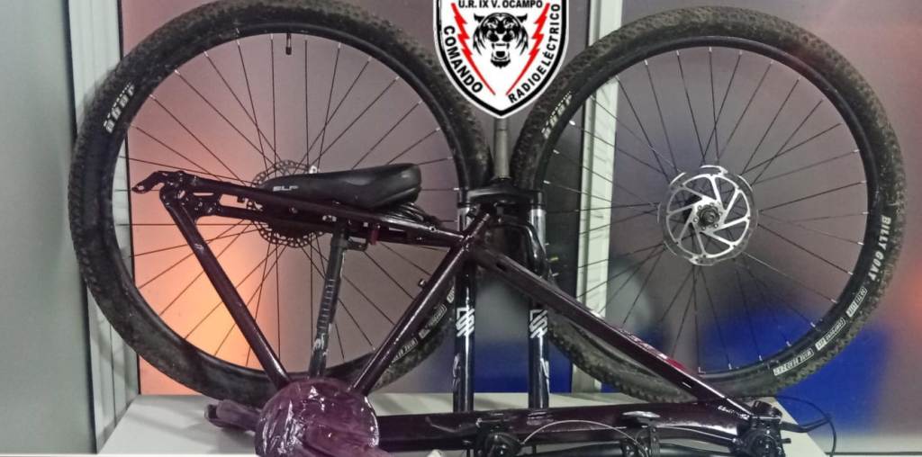 El Comando radioeléctrico de Vila Ocampo esclareció el robo de una bicicleta y aprehendió al delincuente.