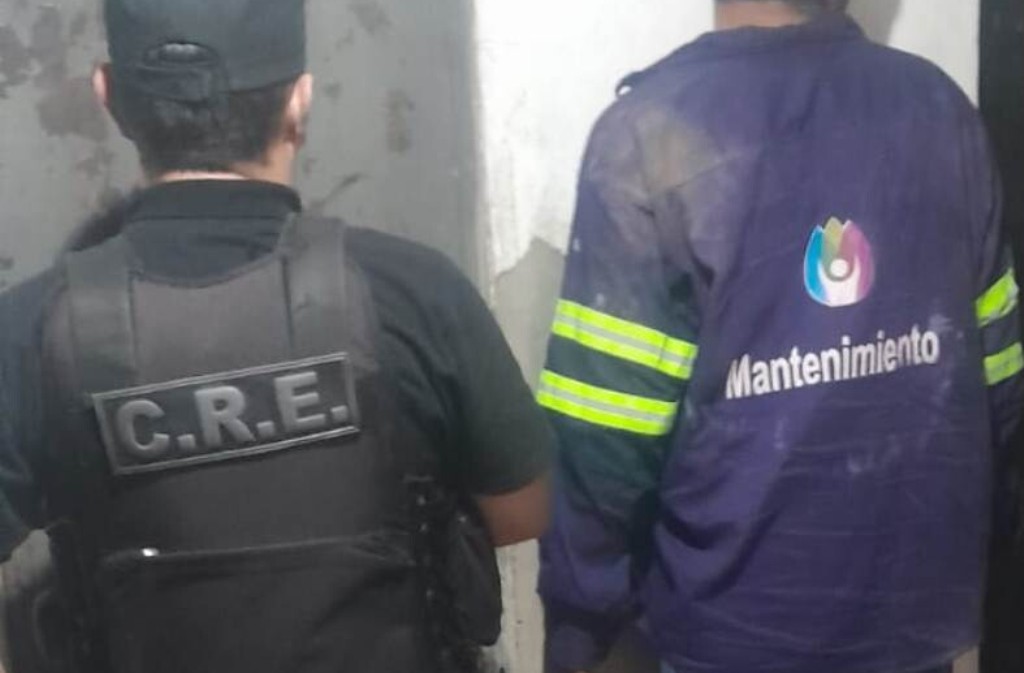 El personal policial del comando radioeléctrico de Villa Ocampo, esclareció un Robo calificado en poblado y en banda, los autores son dos menores de edad.