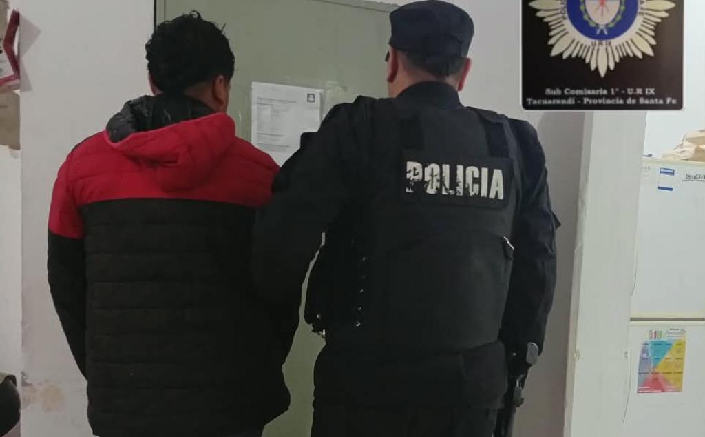 La policía de Tacuarendí esclareció un robo y detuvo al delincuente, recuperando algunos objetos sustraídos.