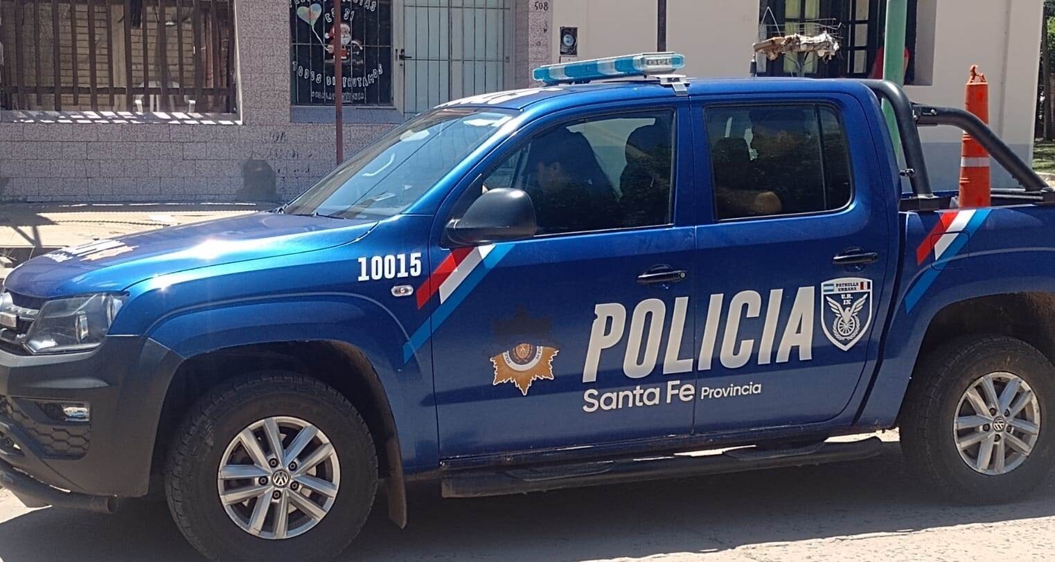 La policía de Las Toscas detuvo a un colombiano que amenazó de muerte con un machete a un vecino del Barrio Itatí.