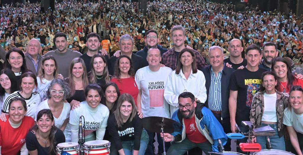 Multitudinario almuerzo socialista en Rosario, celebraron 130 aniversario, demostrando que están más unidos que siempre de cara a la campaña 2027.