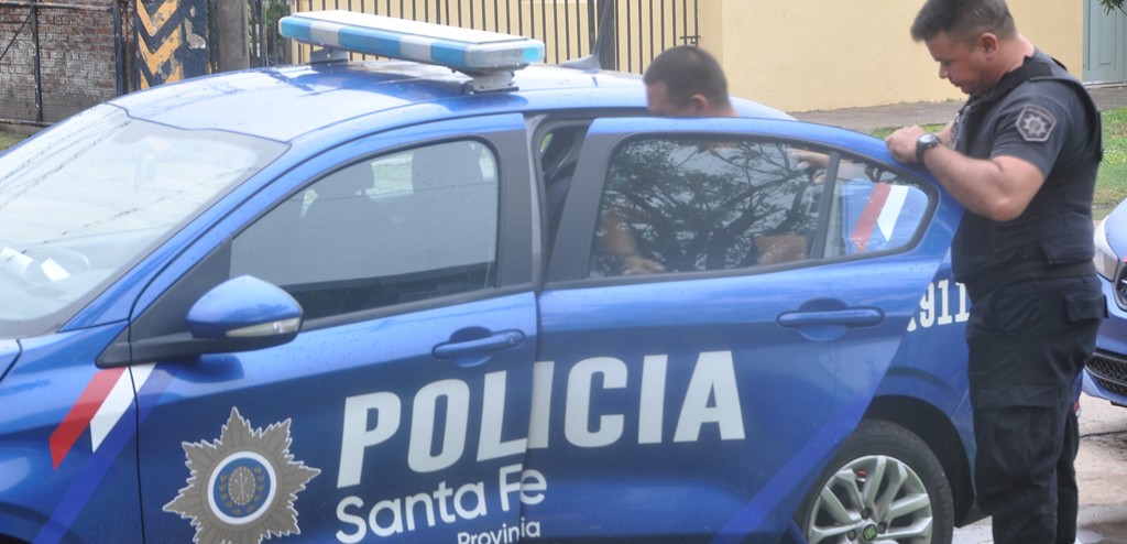 La policía de Villa Ocampo esclareció un robo calificado, un Hurto y otros hechos delictivos; detuvo al delincuente.